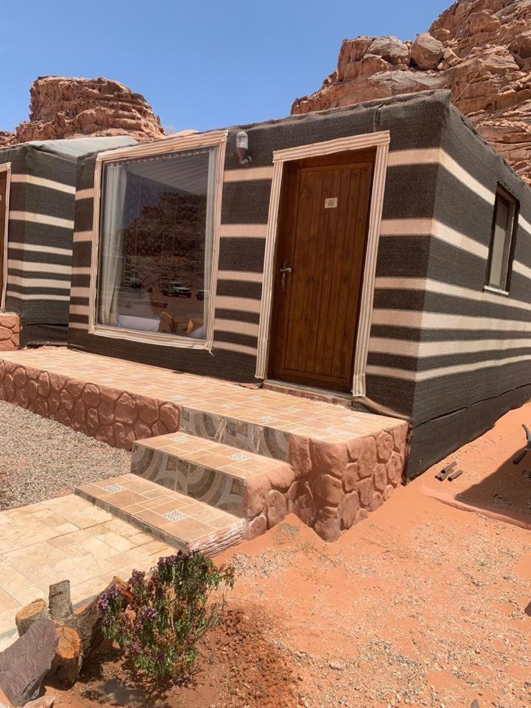 Wadi Rum-Bedouin Tents And Jeep Tours 외부 사진
